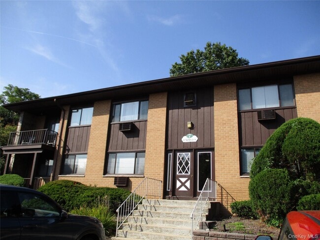 Building Photo - 7 E Lawrence Park Dr Unit 4