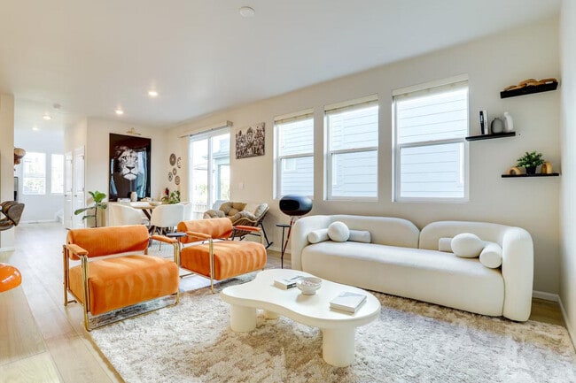 Building Photo - 6026 N Orleans St Unit ID1385789P