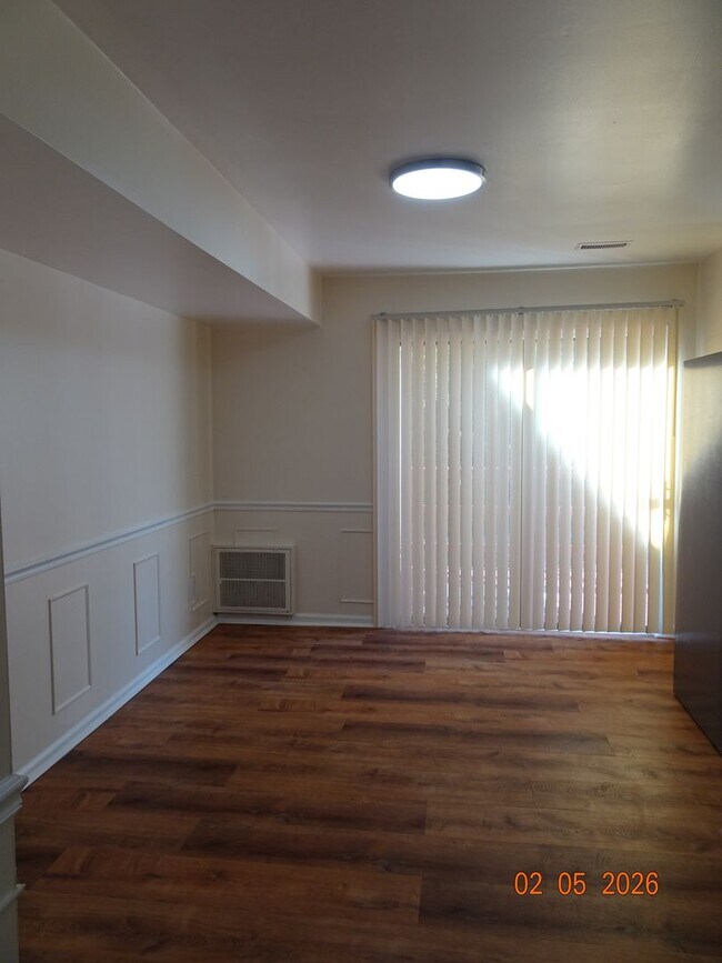 Photo - 3 Bedrooms, 1.5 Bathrooms Townhome in Williamsburg