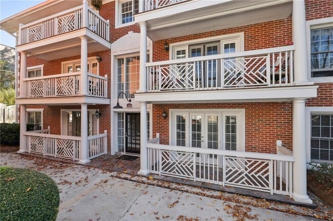 Building Photo - 885 Briarcliff Rd NE Unit 36