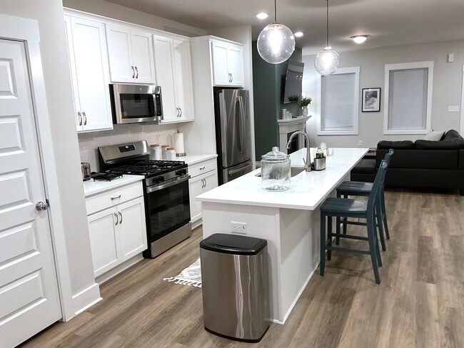 Photo - 115 Weavers Grove Dr