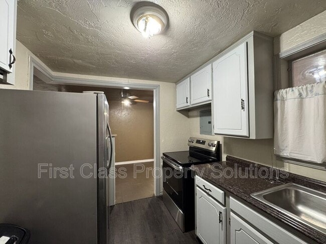 Photo - 3808 SE 15th St