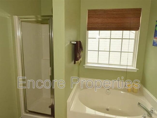 Photo - 6225 Saybrooke Dr