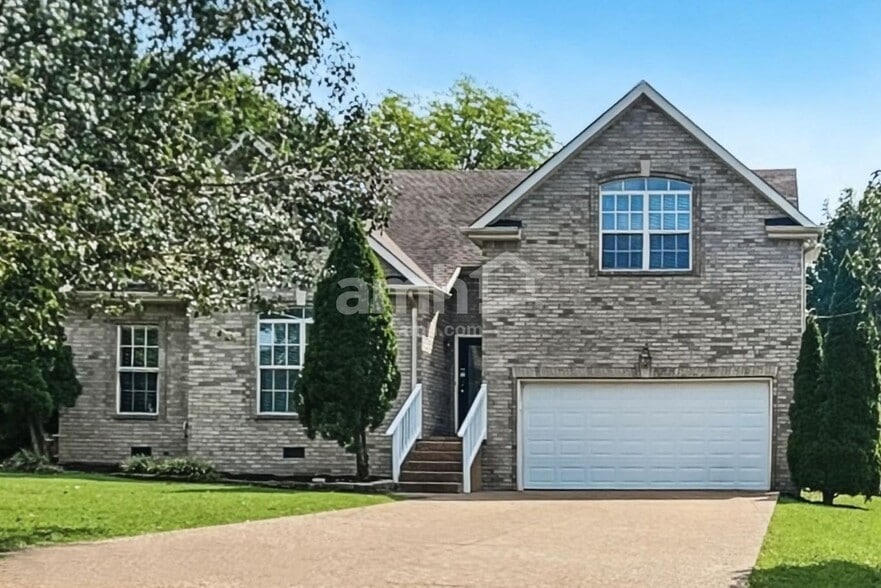 1523 Cardinal Ln