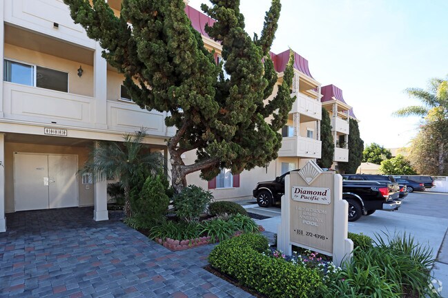 Diamond Pacific Luxury Apartments - Diamond Pacific Luxury Apartments