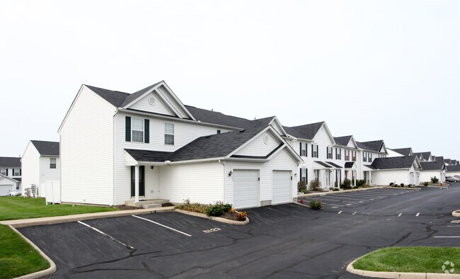 Foto principal - Brice Green Condominium