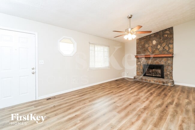 Photo - 1705 Olde Oak Dr