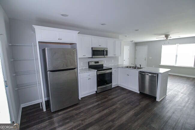 124 Callaway Cres