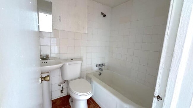 Photo - 305 Taylor Ave Unit 3