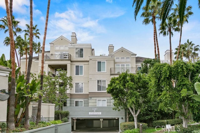 Photo - 2243 Martin Unit 415