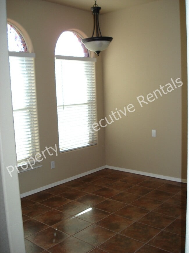 Photo - 4941 Chesney Rd