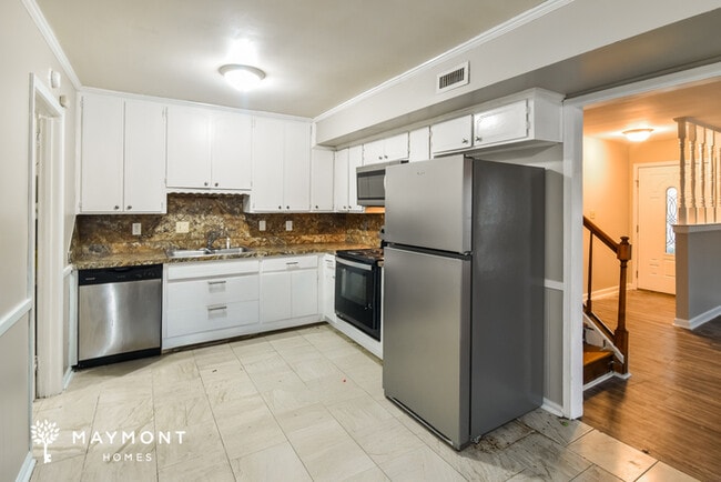 Photo - 5817 Carriage Brook Rd