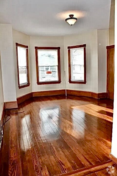 Building Photo - 46 Short St Unit 2 Rental