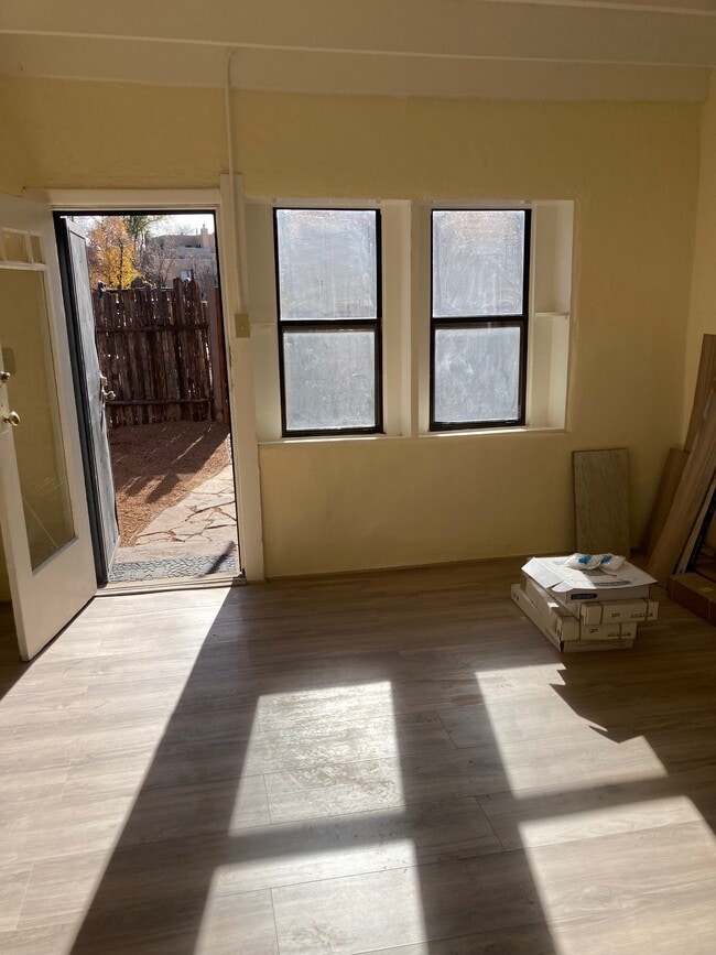 Photo - 536 W Alameda St