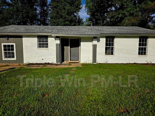 Building Photo - 68 Meadowlark Dr