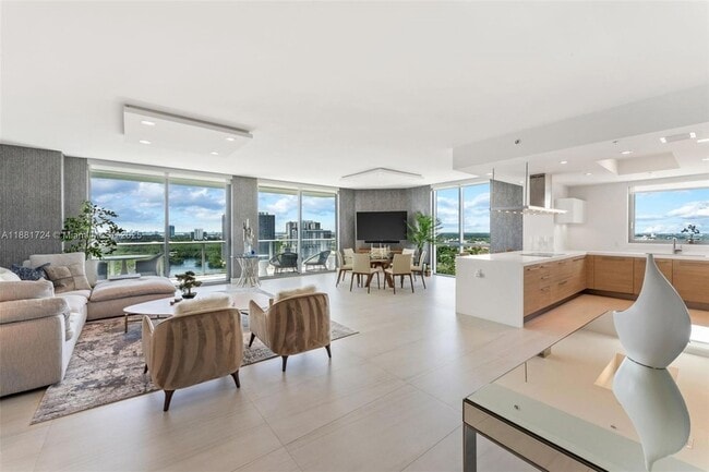 Building Photo - 17111 Biscayne Blvd Unit 2202 Rental