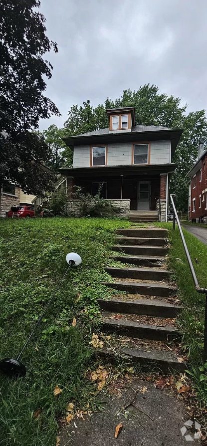 Building Photo - 3928 Clark Ave Rental