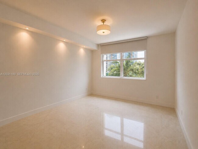 Photo - 31 SE 5th St Unit 1404