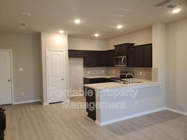 Photo - 2920 Bluets Dr