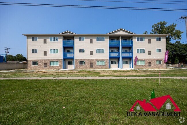 Building Photo - Alexis Manor Rental