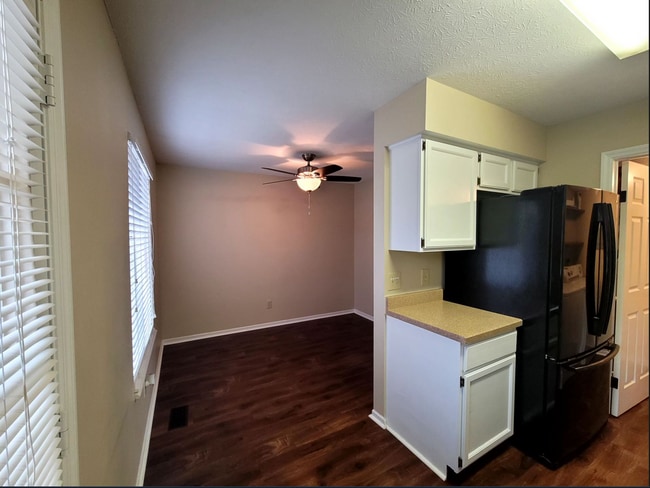 Photo - 2 bed 2.5 bath Townhouse condo in Butler Township