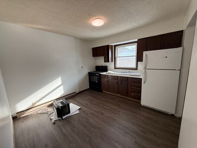 Photo - 422-428 8th Ave NE Unit 424