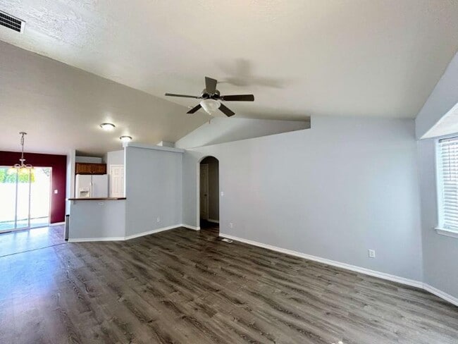 Photo - 1129 Golden Pheasant Dr