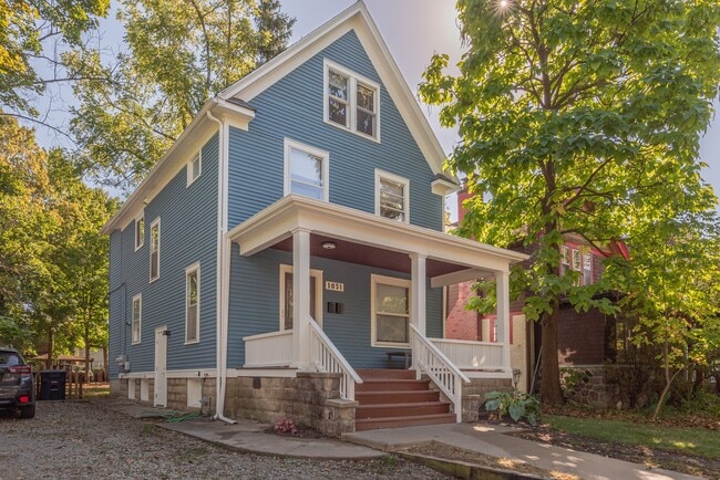 Photo - 1031 S Forest Ave