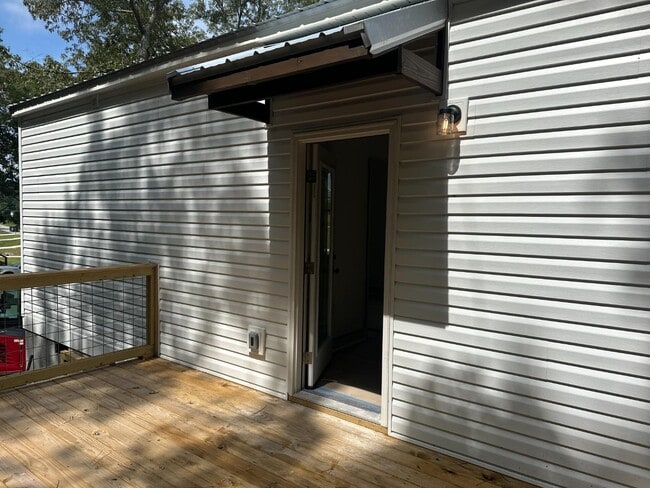 Photo - 1071 Long Hollow Rd