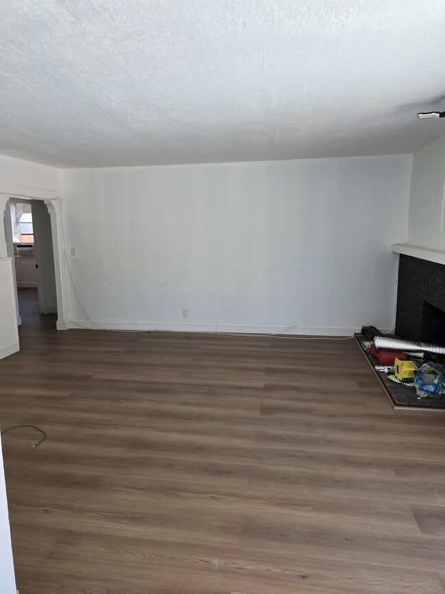 Photo - 13229 Schoenborn St House