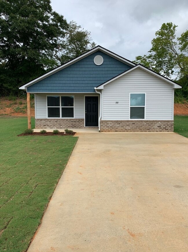 Photo - Don’t Miss This — Pre-Leasing 3-Bed, 2-Bath Home in Lakeside Cottages