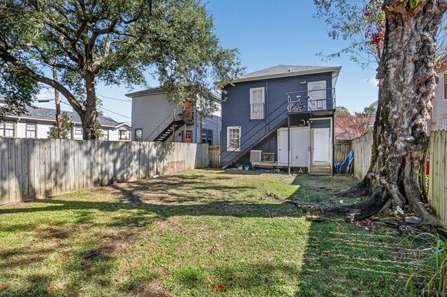 Photo - 3132 Robert St