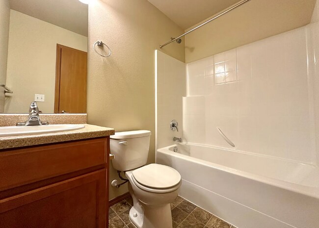 Photo - DubSea Apartments | Modern Apartment Homes w/ In-Unit Laundry