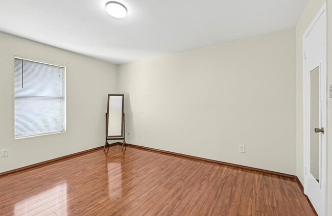 Building Photo - 6161 Reims Rd Unit 200 Rental