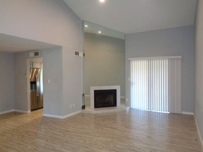 Photo - Spacious condo in Scottsdale-close to Scot... Unit 202