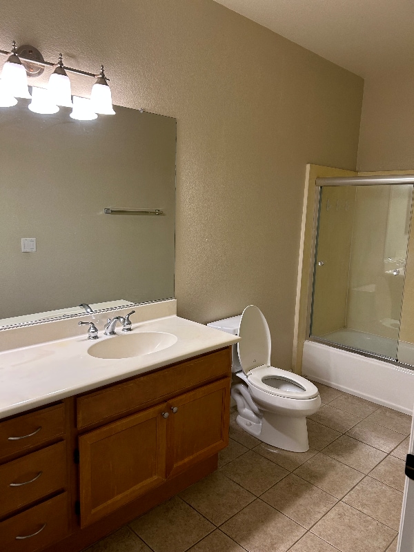 Photo - 7647 Mission Gorge Rd