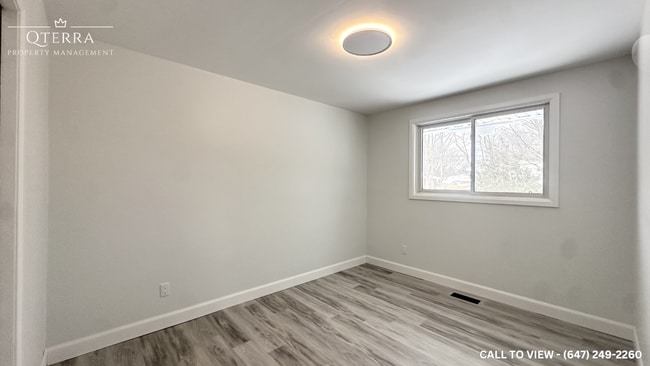 Photo - 42 Wenlock Cres