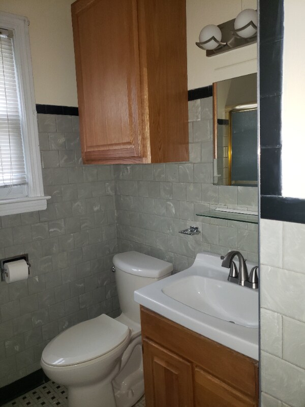 Photo - 9103 Lamon Ave Unidad 1