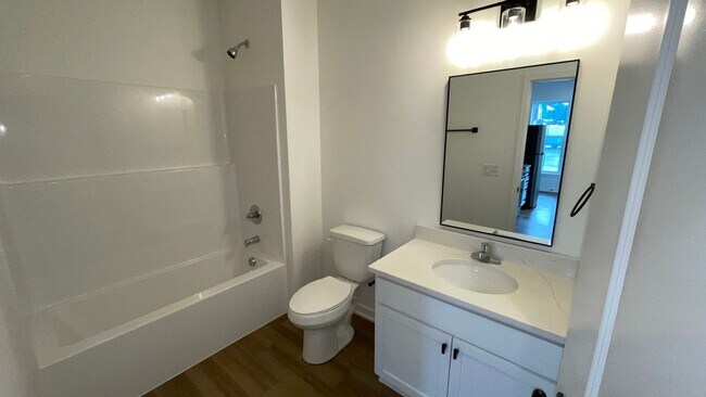 Photo - Forest Ave - Luxury Off-Campus Housing!