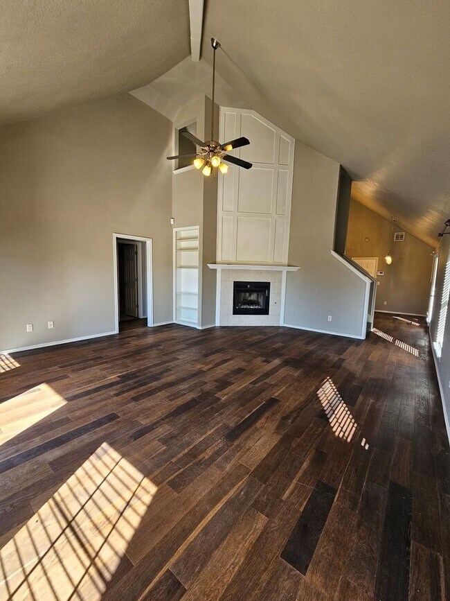 Photo - (3) Bed or (2)Bed + Bonus Room/(2.5) Bath in Moore Avail NOW! Pets Negotiable!
