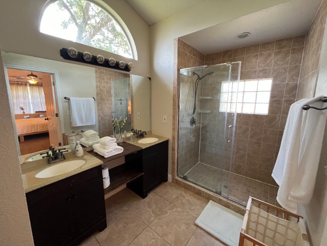 Photo - 520 Buttonwood Dr