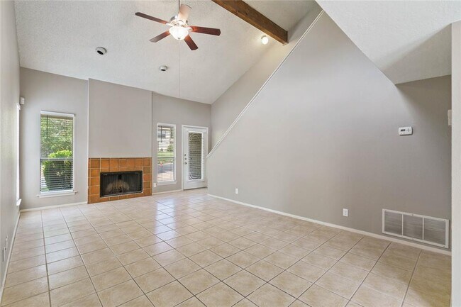 Photo - 8005 Hood Cir