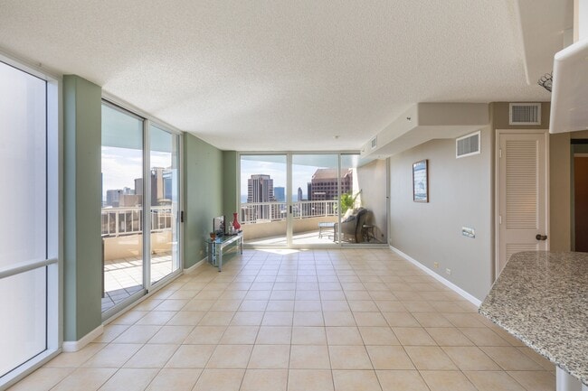 Photo - 1212 Nuuanu Ave Unit 3501