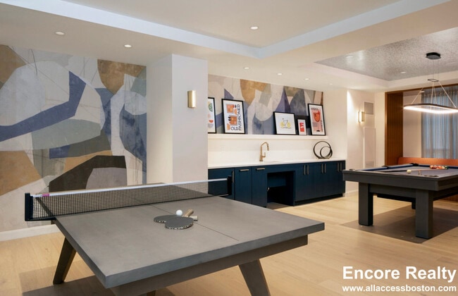 Photo - 75 St Alphonsus St Unidad 303