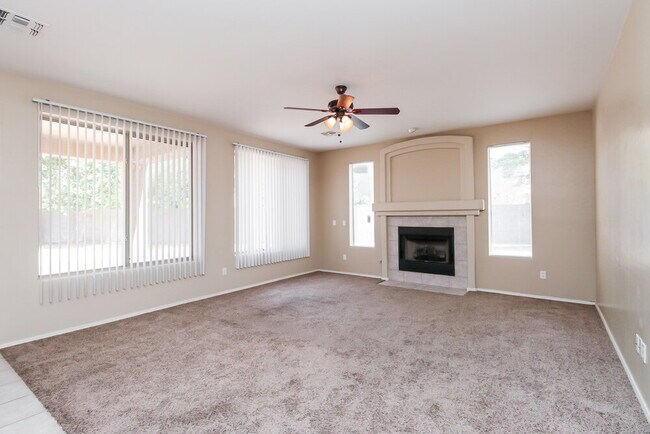 Photo - 1334 E Harrison St