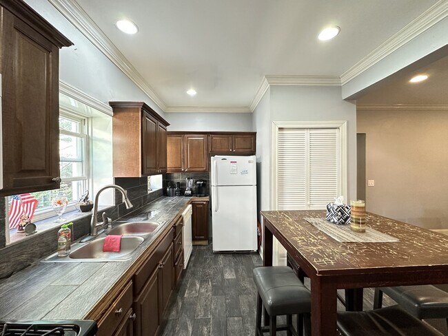 Photo - 6424 N Magnolia Ave Unidad J05P