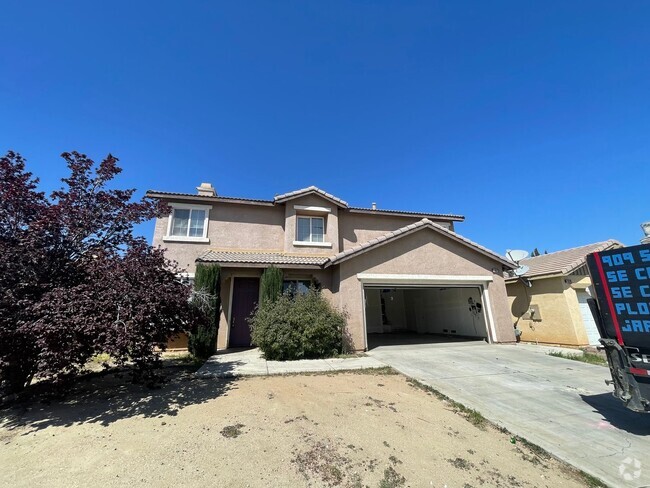 Building Photo - Spacious 6 Bedroom Home for Rent