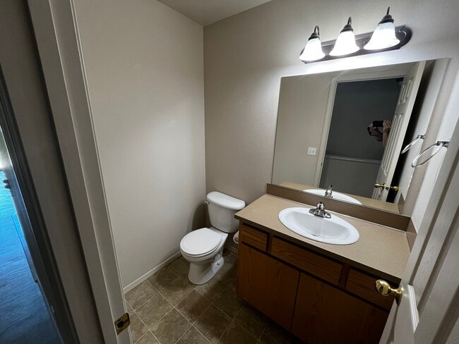 Photo - 2518 Valley View Ct