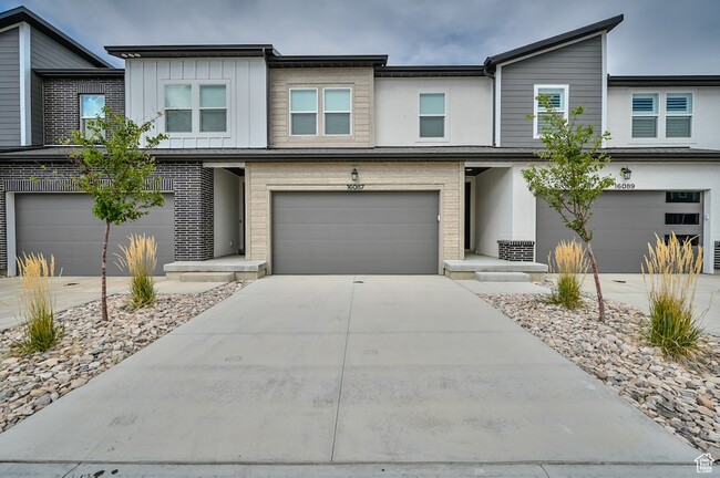 Photo - 16087 S Truss Dr Townhome