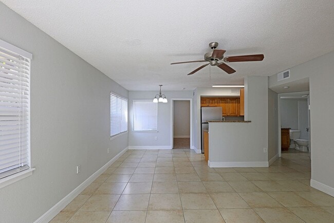 Photo - Venetian Palms 12670-2203 Unit 12670 Equestrian Circle, 2203